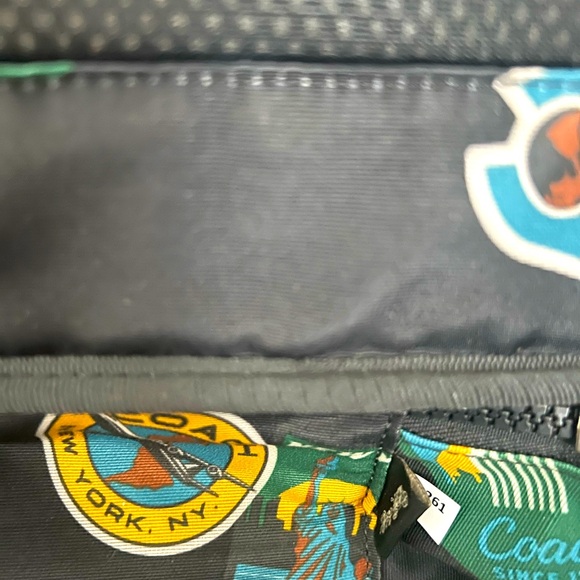 Coach Stylish Black Travel Bag Set - Picture 5 of 8